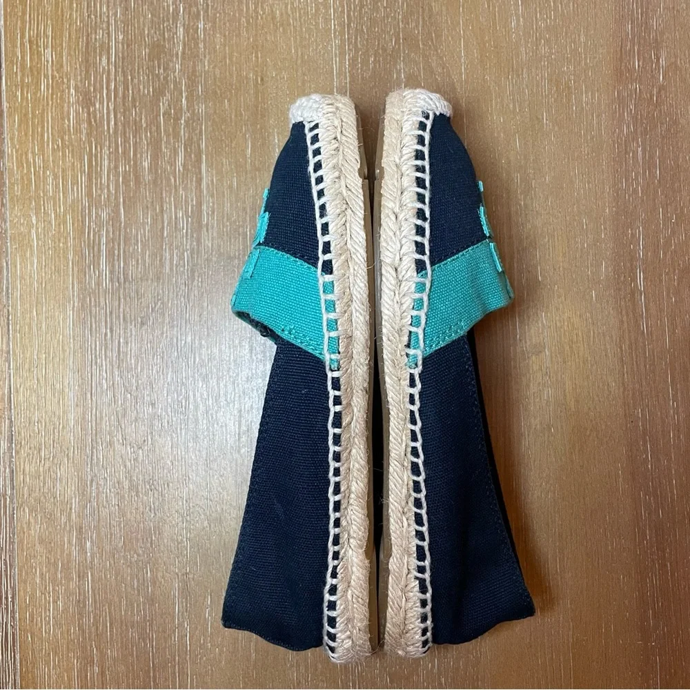Tory Burch Weston Island Navy and Turquoise Flat Espadrille Size 6M